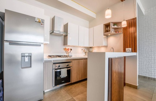 Monterrey Centro Apartment | ¡De Lujo con GYM y Alberca! 2 rec/6 personas