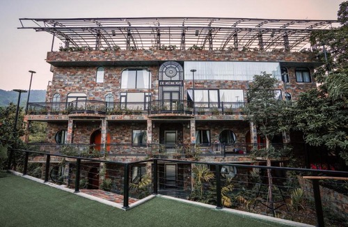 Thach That Hotel | De Mémoire Retreat