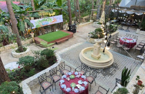Kon Plong Hotel | De Vivre Café & Home