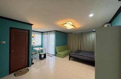 Nong Bon Bed & Breakfast | December to January