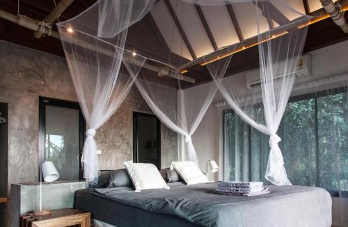 Hin Hong Ski Chalet | Deep Dream Chalet
