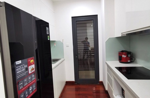 Tu Liem Apartment | Delightful 3-bedroom apartment with AC in Vinhomes Skylake