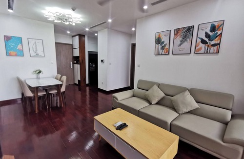 Tu Liem Apartment | Delightful 3-bedroom apartment with AC in Vinhomes Skylake