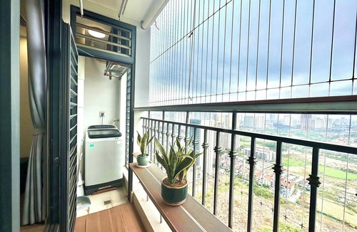 Tu Liem Apartment | Delux Studio At Vinhomes Green BayIn City Center, 30' To Airport
