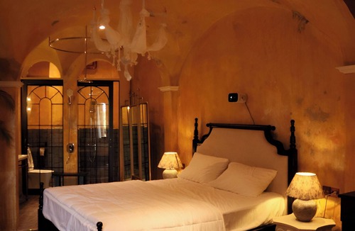 Ba Dinh Hotel | DEMO Inn & Ine - Poetic Studio Stay