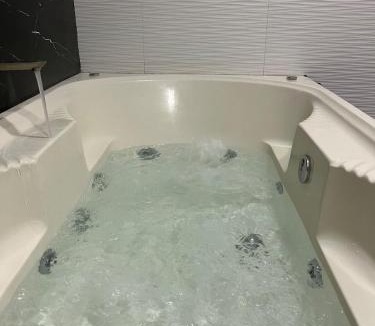 Arandas Apartment | Departamento con Jacuzzi Arandas