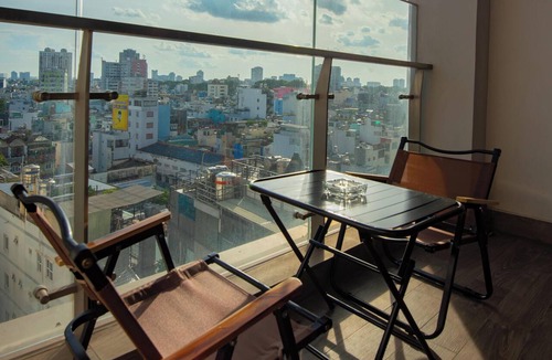District 4 Apartment | District 1's Serene Sanctuary, 2Bedrooms (3beds), 2WCs, Sky pool, Gym