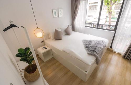 Hang Trong Apartment | Drumie House - 50m to Hoan Kiem lake