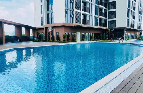 Tan Thuan Tay Apartment | Eco Green Saigon - Free Gym & Netflix & Pool