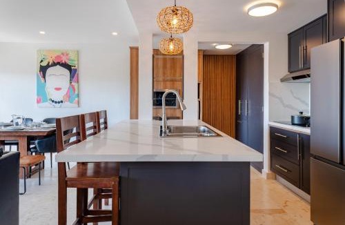 Zazil-ha Apartment | Elements Penthouse 23 condo