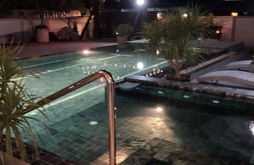 San Pa Thong Villa | Elephant House and Pool Villas 1 bedroom, the nicest 25 meter pool and spa ever!