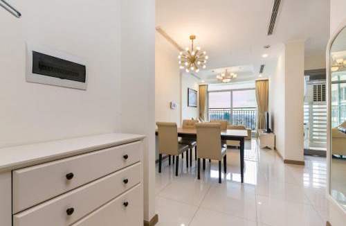 Hang Xanh Apartment | Elvita Landmark Luxury Residence