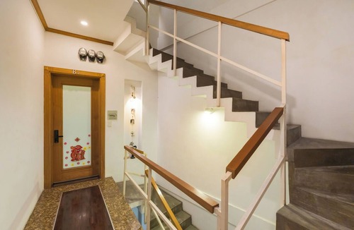 Phuong 8 Apartment | Ember House Saigon