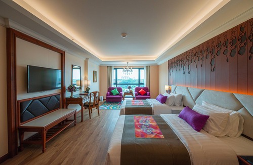 Chang Khlan Hotel | Empress Premier Hotel