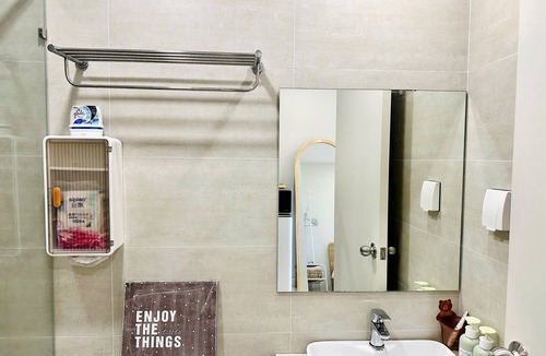 Tan Qui Dong Apartment | Enjoyable studio Lavida Serene, Comfy Bed - Near RMIT, SECC, Ho Chi Minh City