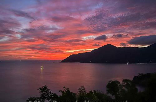 Ko Pha-ngan House | Epic Views Cabins - Ocean or Mountains, your choice