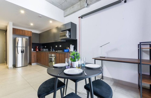 Monterrey Apartment | ¡Equipado & Moderno! Wifi/3 personas