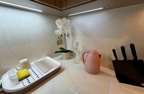 Rama 9 Apartment | Executive Apt w/Walk-in Closet, Golf, Pool & Gym