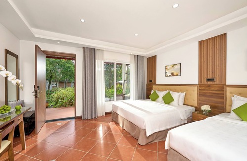 Cua Lap Resort | Famiana Green Villa