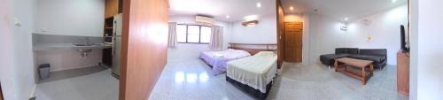 Ban Chang Apartment | Family room XL