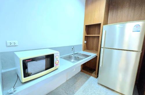 Ban Chang Apartment | Family room XL