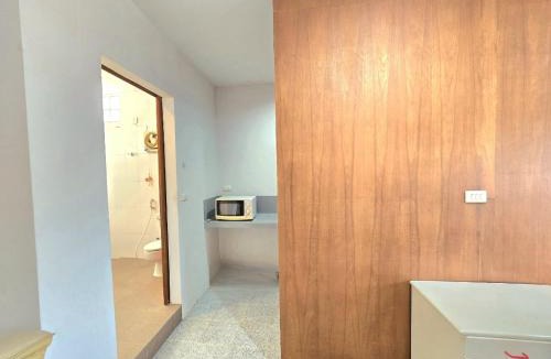 Ban Chang Apartment | Family room XL