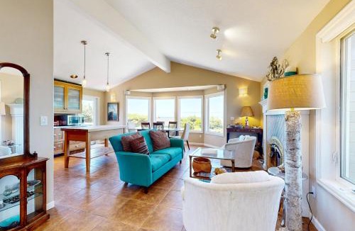 Oceanside House | Firepit Lagoon