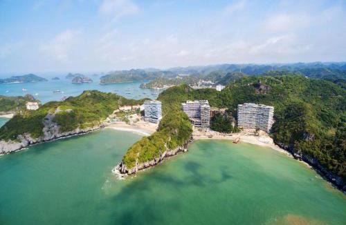 Cat Ba Resort | Flamingo Cát Bà Resort Managed by Flamingo Hotels & Resorts
