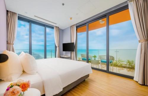 Hoang Hoa Apartment | Flamingo Hải Tiến Sea View Condotel