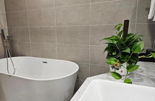 Hoang Hoa Hotel | Flamingo Ibiza Hải Tiến resort