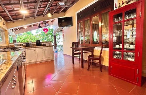 Central Mui Ne Beach Villa | Four-star villa in Mui Ne, 10 minutes from the beach on foot