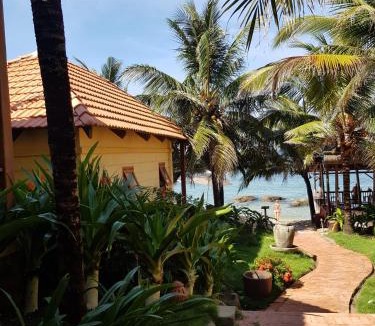 Ba Keo Resort | Free Beach Resort