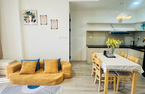 District 9 Apartment | Fully Furnished One Bedroom Apartment with Sofa bed