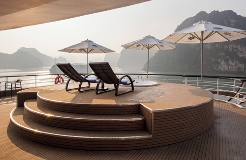 Bai Chay Apartment | Golden Room in Scarlet Pearl Cruise