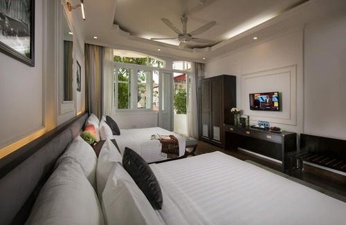 Hang Bo Hotel | Golden Rooster Hotel
