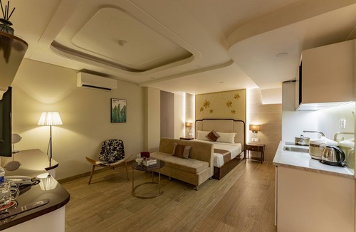 Phu My Hung Hotel | Golden Tree Hotel & Apartment