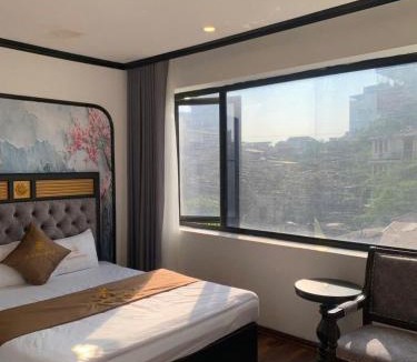 Hai Ba Trung Hotel | Golden Villa