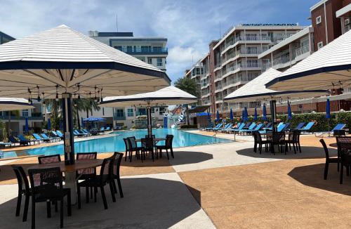 Kram Apartment | Grand Blue Condominium by Mary