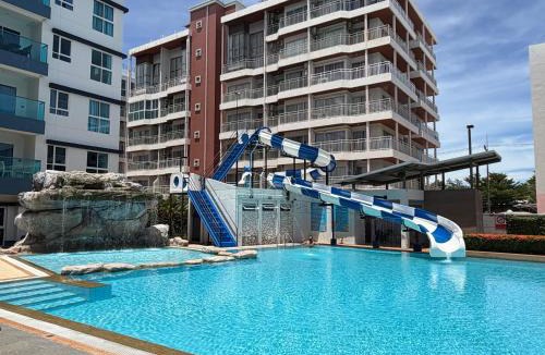 Kram Apartment | Grand Blue Condominium by Mary
