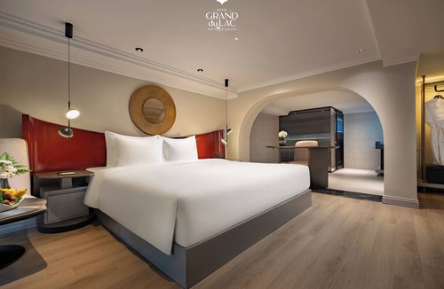 Downtown Ho Chi Minh City Hotel | GRAND HOTEL du LAC Boutique Saigon