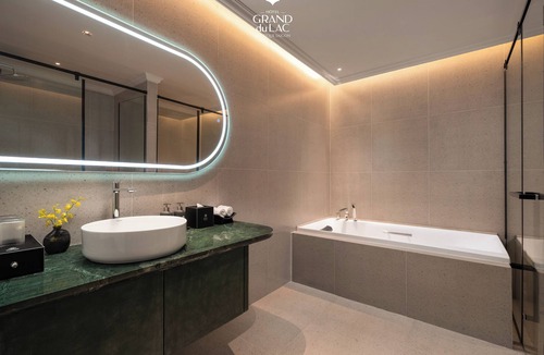 Downtown Ho Chi Minh City Hotel | GRAND HOTEL du LAC Boutique Saigon