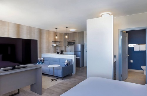 Playacar Hotel | Great Location Near Riviera Maya! Free Parking & Breakfast, Pets Allowed, Pool!