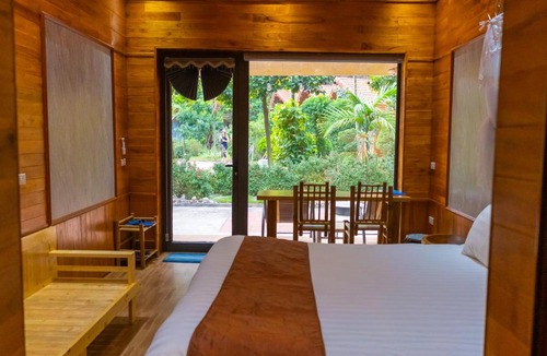 Hoa Lu Cabin | Green Mountain Homestay