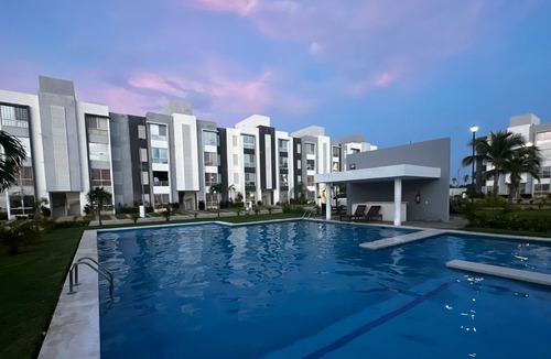 Acapulco Apartment | Ground Floor Apartment with Pool and Private Patio - 5 minutes from Bonfil Beach