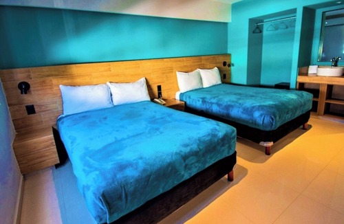 Zona Dorada Hotel | Group Stay Made Easy with Four Fresh Rooms Near Sábalo Beach & Nightlife