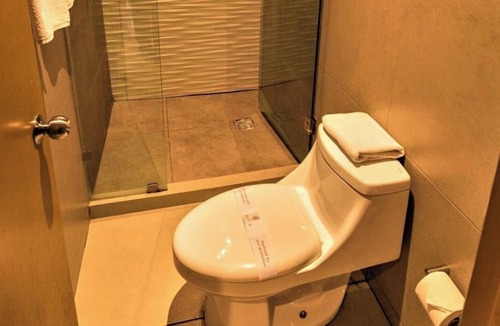 Zona Dorada Hotel | Group Stay Made Easy with Four Fresh Rooms Near Sábalo Beach & Nightlife