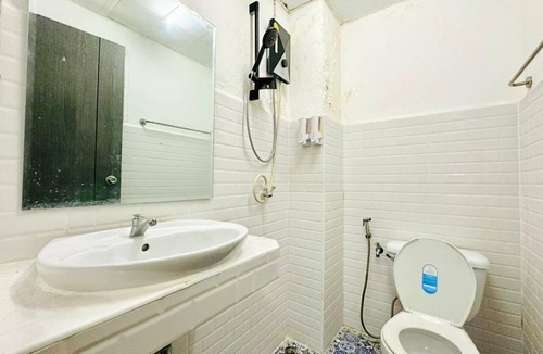 Bang Bua Thong Hotel | H-Hub BBT
