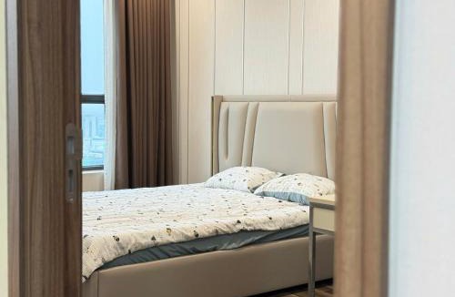 District 10 Apartment | Ha Do Centrosa Apartment Signature