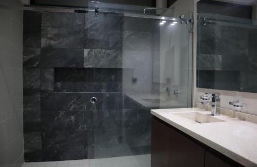 Zapopan House | Habitación calmada