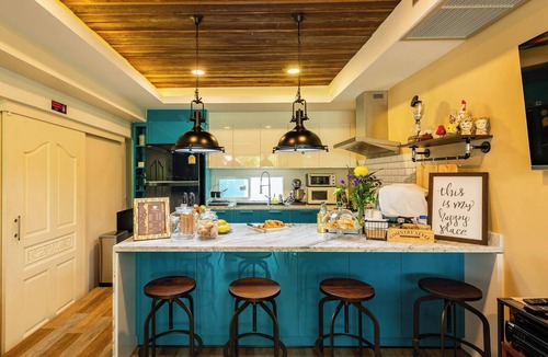 Bang Na House | Handcrafted comfort in a lavish tranquil space